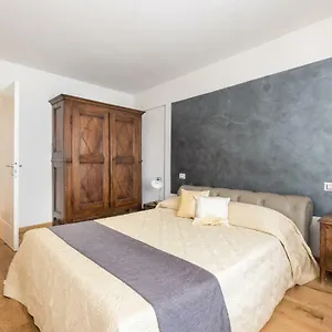 https://lovewknds-topfloor-with-duomo-view.it-tuscanyhotel.com