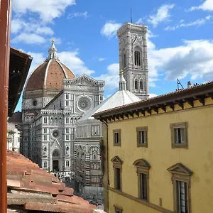 https://corilla-olimpica-palace.it-tuscanyhotel.com